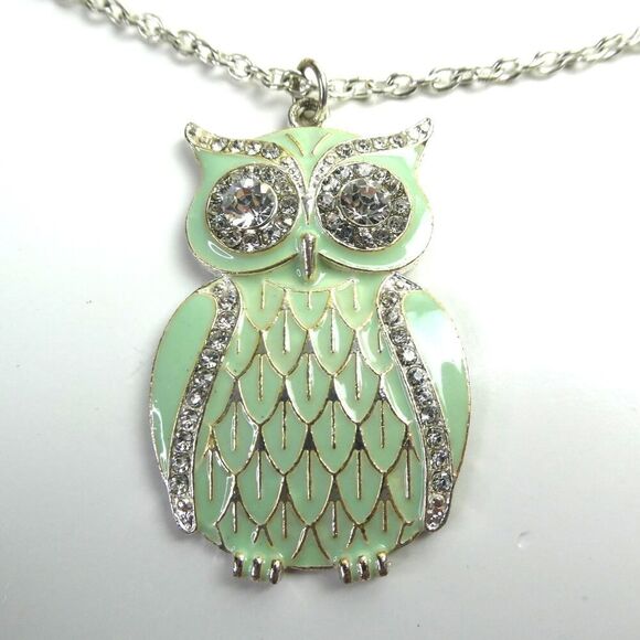 Green Owl 2" Pendant Silver Tone Chain Necklace Rhinestone Plus Size Friendly - Picture 1 of 12